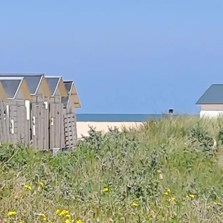 Jolie Au Calme 700 M De La Plage Vakantiehuis Ouistreham